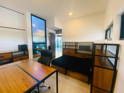 | Amplia Casa Residencial, En Venta. |