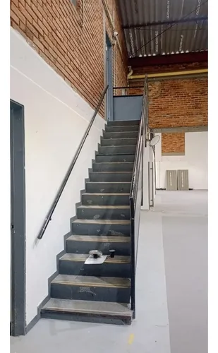 Bodega Industrial En Arriendo, Zona Montevideo, Bogotá