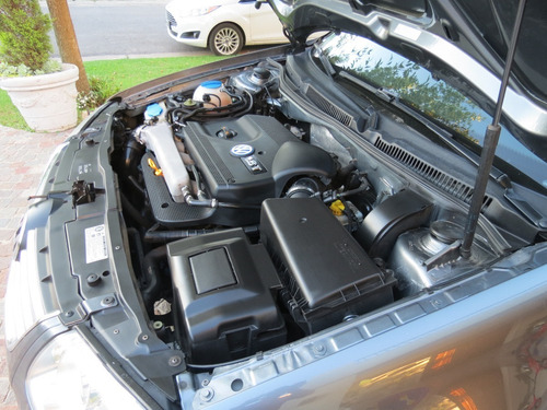Bora 1.8t Cuero