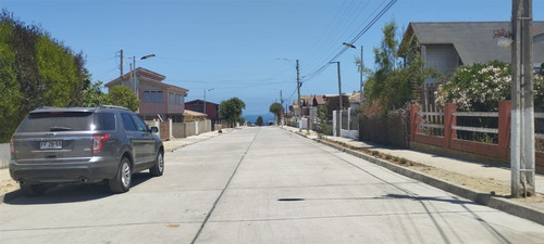 Casa En Venta De 3 Dorm. En Algarrobo Norte. Mirasol