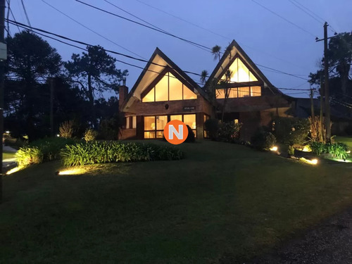 Espectacular Casa En Alquiler De Temporada De 5 Dormitorios