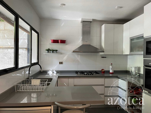 Casa En Pleno Barrio El Golf, Comisión 1% (108332)