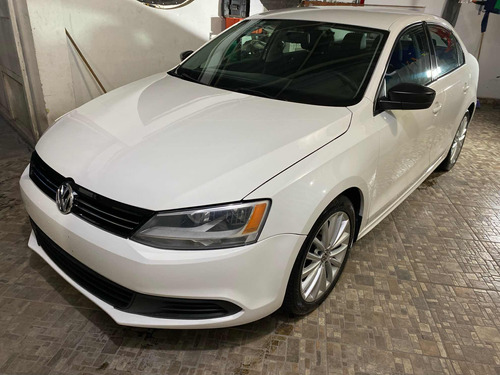 Volkswagen Jetta 2.0 At