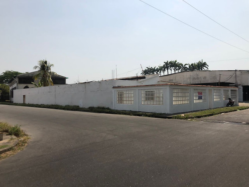 Casa En Venta De 1000 Mts2 En Barinas Excelente Ubicación