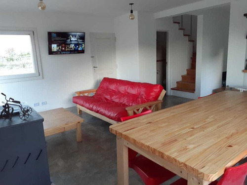 Imagen 4 de 14 de Espectacular Casa Nueva. Todo El Equipamiento Nuevo!!! En Barrio Privado Muy Tranquilo.