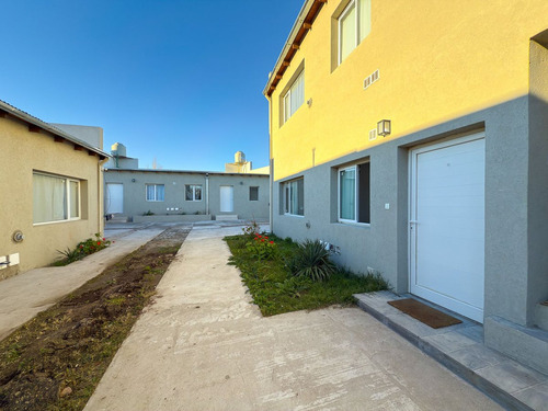 Venta En Tandil De Departamento Con Cochera