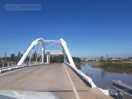 Imagen 4 de 18 de Terreno Al Agua En Venta En El Yacht