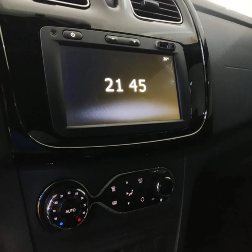 Imagen 13 de 15 de Autos Y Camionetas Sandero Traker Saveiro Toyota Nivus A F