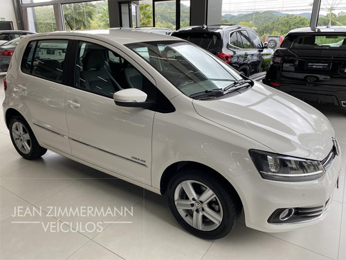 Imagem 6 de 15 de Volkswagen Fox Highline 1.6 Flex