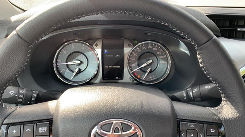 Toyota Hilux 4x4 Aut Srv Dc