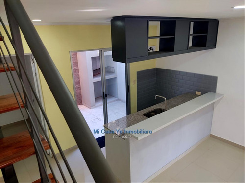 Imagen 8 de 30 de Venta Casa Tres Cruces 2 Dormitorios Patio Balcón Divina! Usd 89.000 Más Saldo