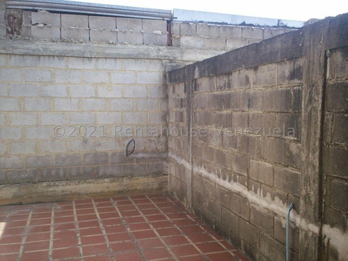 Imagen 13 de 30 de °!casa En Venta En La Piedad Norte, Lara 23-21014 Ac