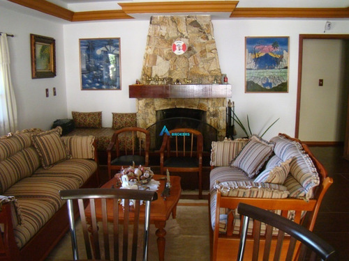 Chácara C/ 5.060 M², Amplo Espaço Gramado, Piscina E Churrasqueira, Estuda Permuta . - Ch00077 - 32930753