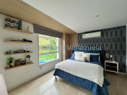 En Venta Apartamento A Estrenar En Escampadero. Ys12618