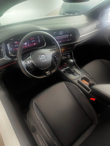 Volkswagen Jetta 1.4 R-line 250 Tsi Flex Aut. 4p