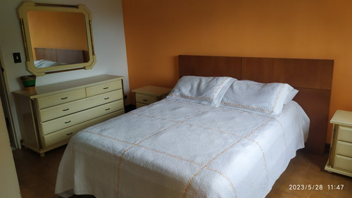 Venta De Apartamento En Lomas De Prado Del Este, Alto Prado. Avp