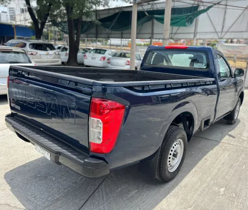 Nissan NP300 2.4 Doble Cabina Se Aa Pack Seg Mt