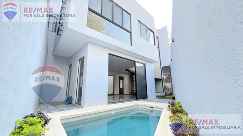 Venta De Casa Nueva, Fracc. Lomas De Atzingo, Cuernavaca, Morelosclave 4892