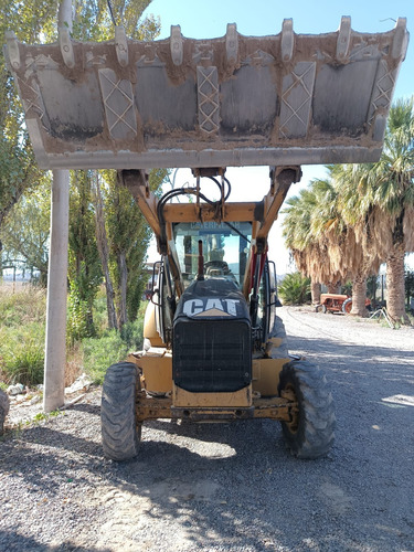 Retroexcavadora Caterpillar 416 E