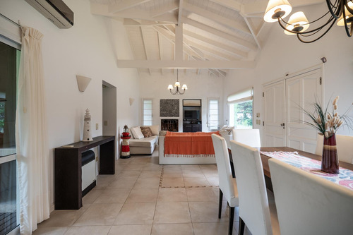 Casa En Venta 4 Ambientes Pinamar Alamos