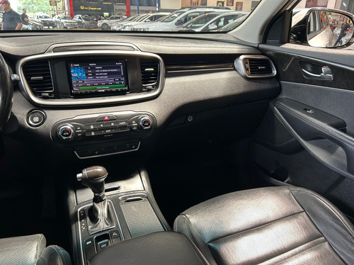 Kia Sorento 3.3 V6 EX 7L