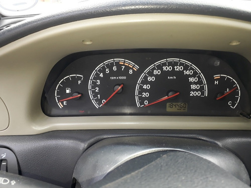 Imagem 3 de 5 de Fiat Palio Weekend 2002 1.0 16v Elx 5p