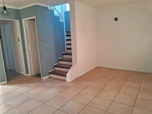 Casa En Arriendo Para Oficina Y Servicios Varios