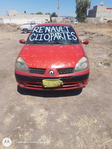 Renault Clio 1.6 Authentique At