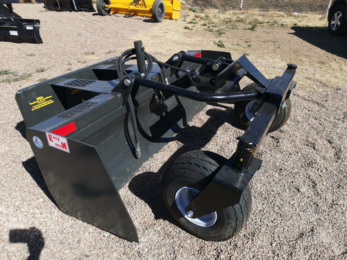 Aditamento Pala Niveladora Para Minicargador Bobcat Caterpi