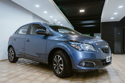 Imagen 2 de 5 de Chevrolet Onix