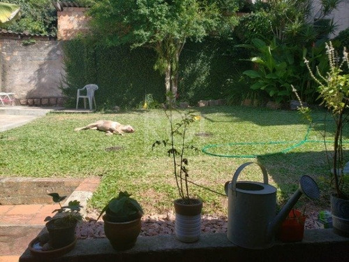 Casa Em Tristeza Com 3 Dormitórios - Mi13424