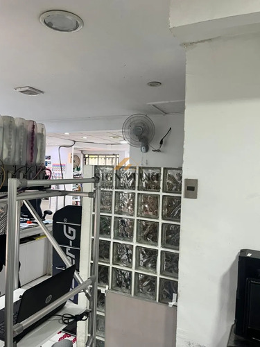 Casa Comercial Con Bodega, Negociable.