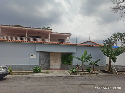 Venta De Casa En El Paraiso Evelyn