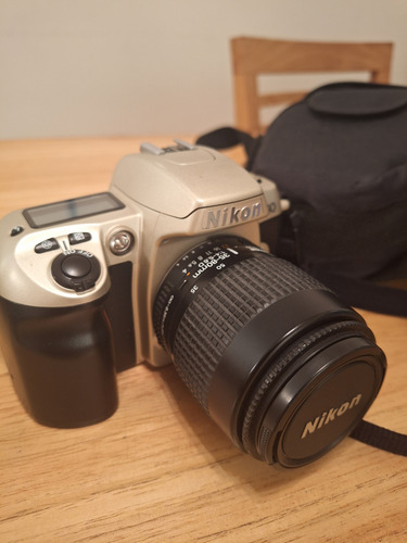 Cámara Analógica Nikon F60 Gris (Usado)