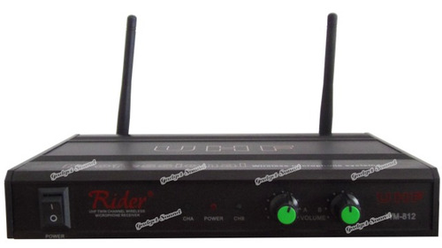 Imagen 1 de 4 de Par Microfonos Inalambricos Con Estuche Uhf Los Mejores