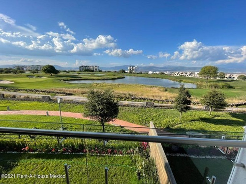 Imagen 4 de 14 de Se Renta Hermoso Departamento En Zibata Con Vista Al Campo De Golf