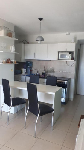 Imagen 6 de 14 de Departamento Monoambiente - Amoblado - Moron Sur