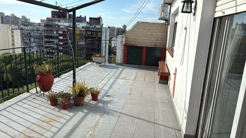 Departamento 3 Ambientes Frente Plaza Flores