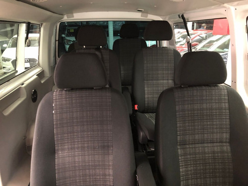 Imagen 7 de 13 de Volkswagen Transporter Td 9 Pas 2016