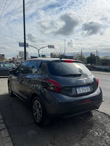 Imagen 2 de 15 de Peugeot 208 1.6 Feline 2018