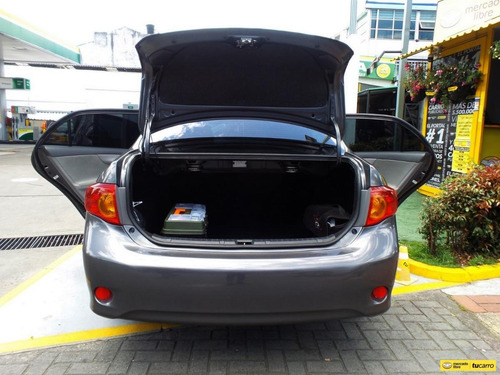 Imagen 12 de 25 de Toyota Corolla Xli 1.6
