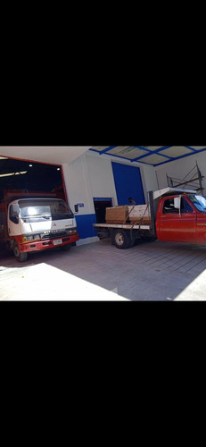 Imagen 5 de 10 de Locales Depositos Almacen Galpon En Los Cortijos De Lourdes