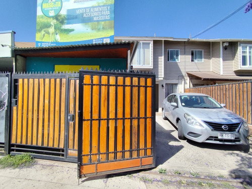 Excelente Propiedad Comercial En Sector Residencial!!