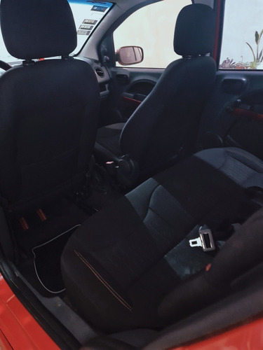 Fiat Uno 1.4 Sporting 2013