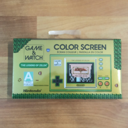 Imagen 9 de 12 de Nintendo Game & Watch The Legend of Zelda color dorado y verde