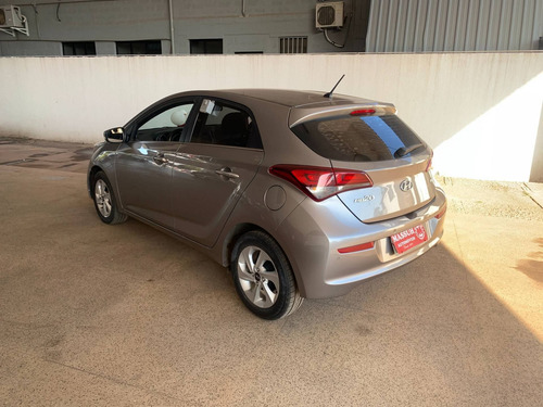 Imagem 3 de 15 de Hyundai Hb20 1.6 Premium 16v Flex 4p Automático