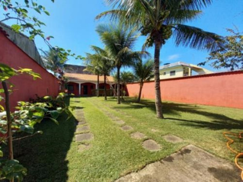 Imagem 17 de 23 de Casa No Bairro São Jorge Em Itanhaém, Litoral Sul De São Paulo, Localizado Lado Praia, Ficando À 100 Metros Do Mar (1 Quadra Do Mar) Em Rua Calçada. Possui Churrasqueira E Vaga Para 05 Automóveis.
