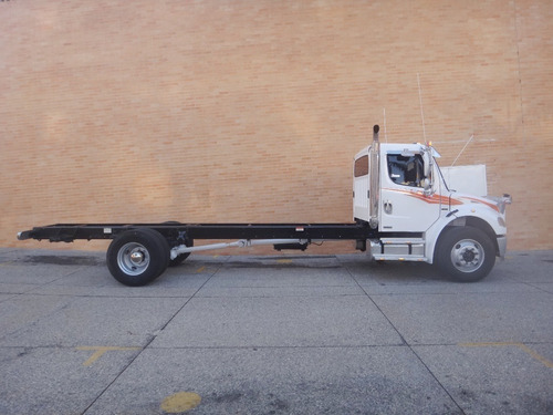 Imagen 8 de 15 de Freightliner M2 106 Camion Chasis