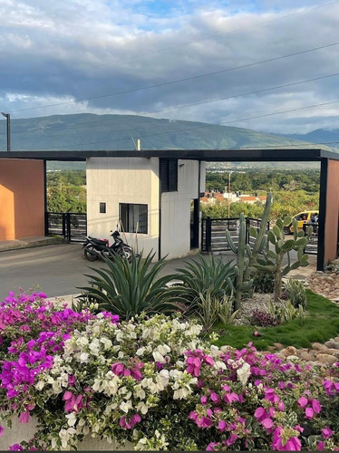 De Oportunidad Hermosa Casa Acogedora, Con Un Clima Agradable  