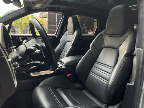 Porsche Cayenne Turbo 550hp 4.0, 6 Cilindros Mod 2020